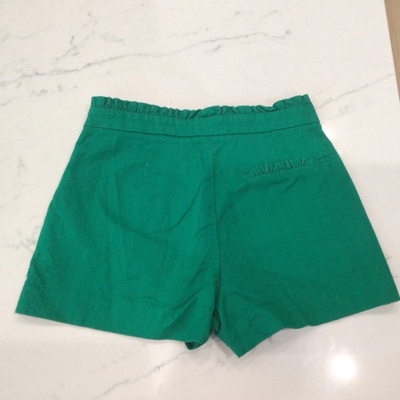 J Crew Emerald Green Ruffled Shorts, Size 4 - Picture 2 of 5